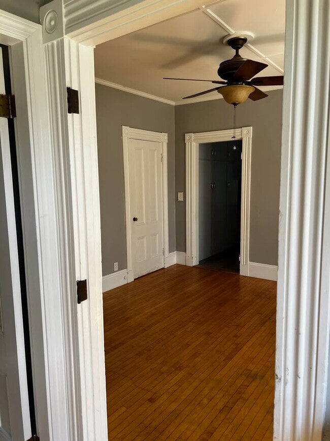 Dining Room - 15 W Concord St