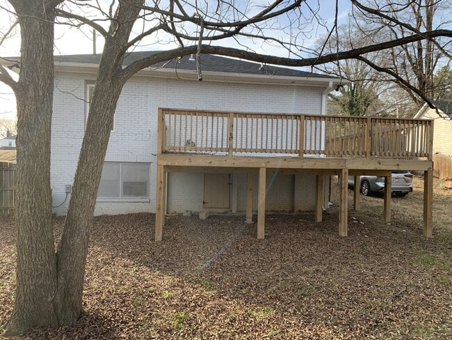 Building Photo - 1020 Concord Ave