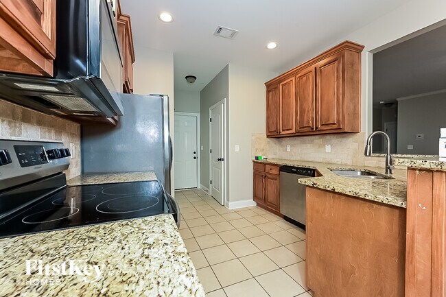 Foto del edificio - 252 Hedgewood Dr