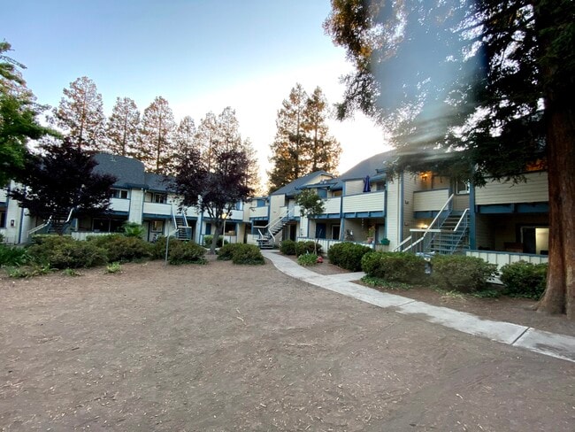 Main building - 46840 Winema Cmn