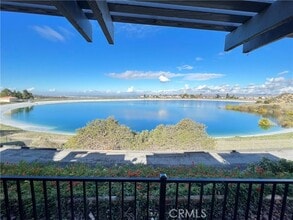 Building Photo - 6943 E Shorecrest Dr