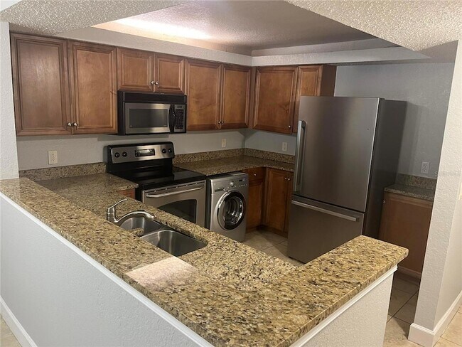 Foto del edificio - 2755 Coconut Bay Ln