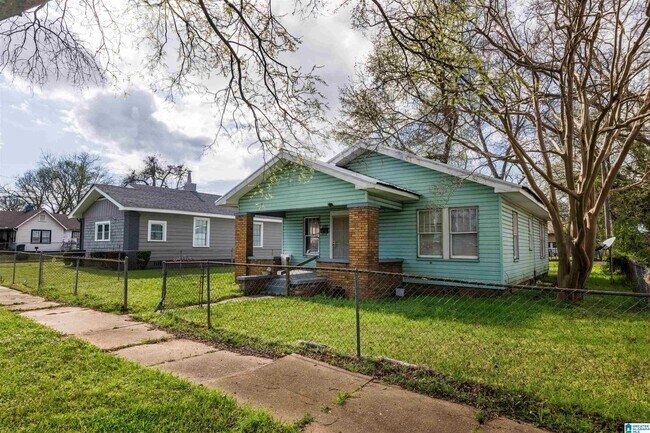 Building Photo - 2518 Ave J