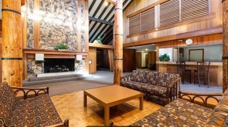 Foto del edificio - 2422 Larkspur Ln