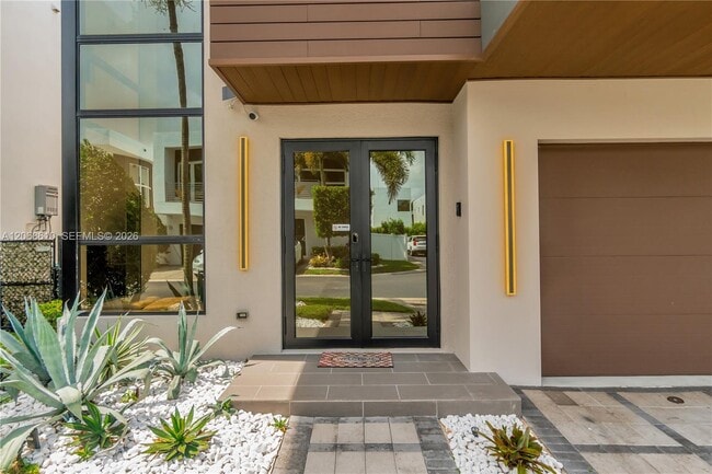 Building Photo - 9730 NW 74th Terrace