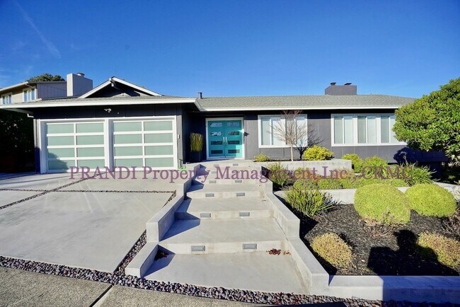 Building Photo - Charming 4 Bed, 2 Bath San Rafael Home wit...