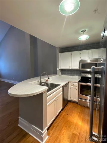 Foto del edificio - 404 N Laurel Ave