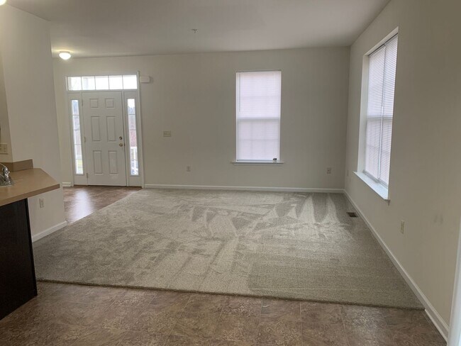 Foto del edificio - Future Rental! Woodcrest Hills - Central S...