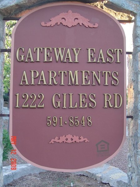 Building Photo - 1222 Giles Rd