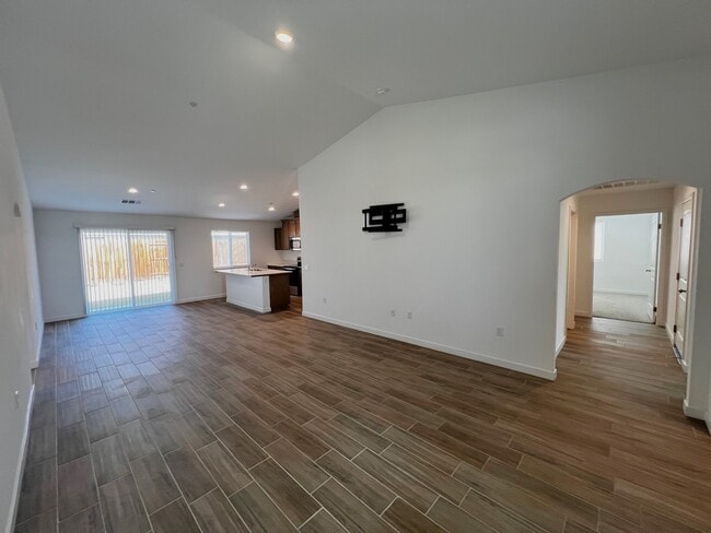 Foto del edificio - 812 Beaconsfield Ct