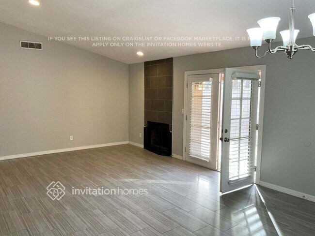 Foto del edificio - 15642 N 63rd St
