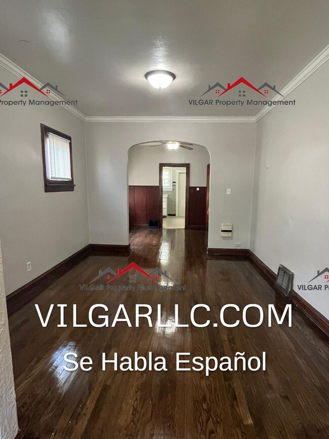 Foto del edificio - 3 bed, 1 bath home in Gary, IN