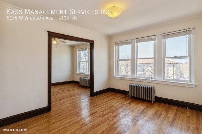 Foto del edificio - 5135 W Windsor Ave