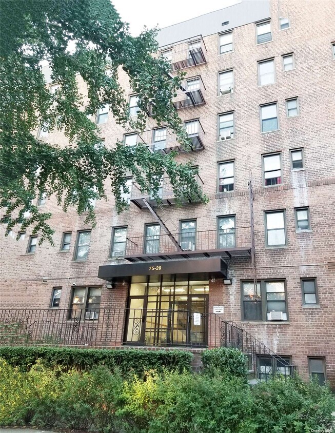 Primary Photo - 75-20 113th St