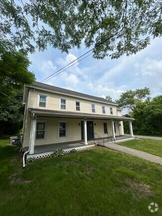 Building Photo - 39 Main St
