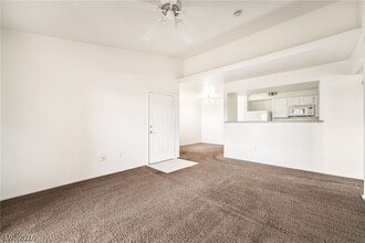 Building Photo - 45 Maleena Mesa St