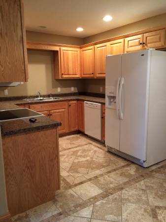 Kitchen - 3501 Cobblestone Cir