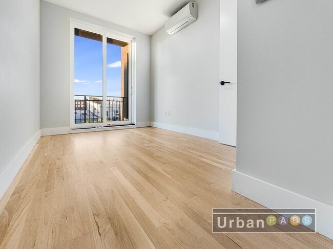 Foto del edificio - 111 Troutman St