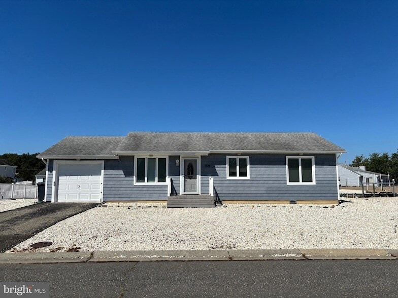 Primary Photo - 156 Rodman Dr