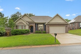 Building Photo - 711 Lime Ln
