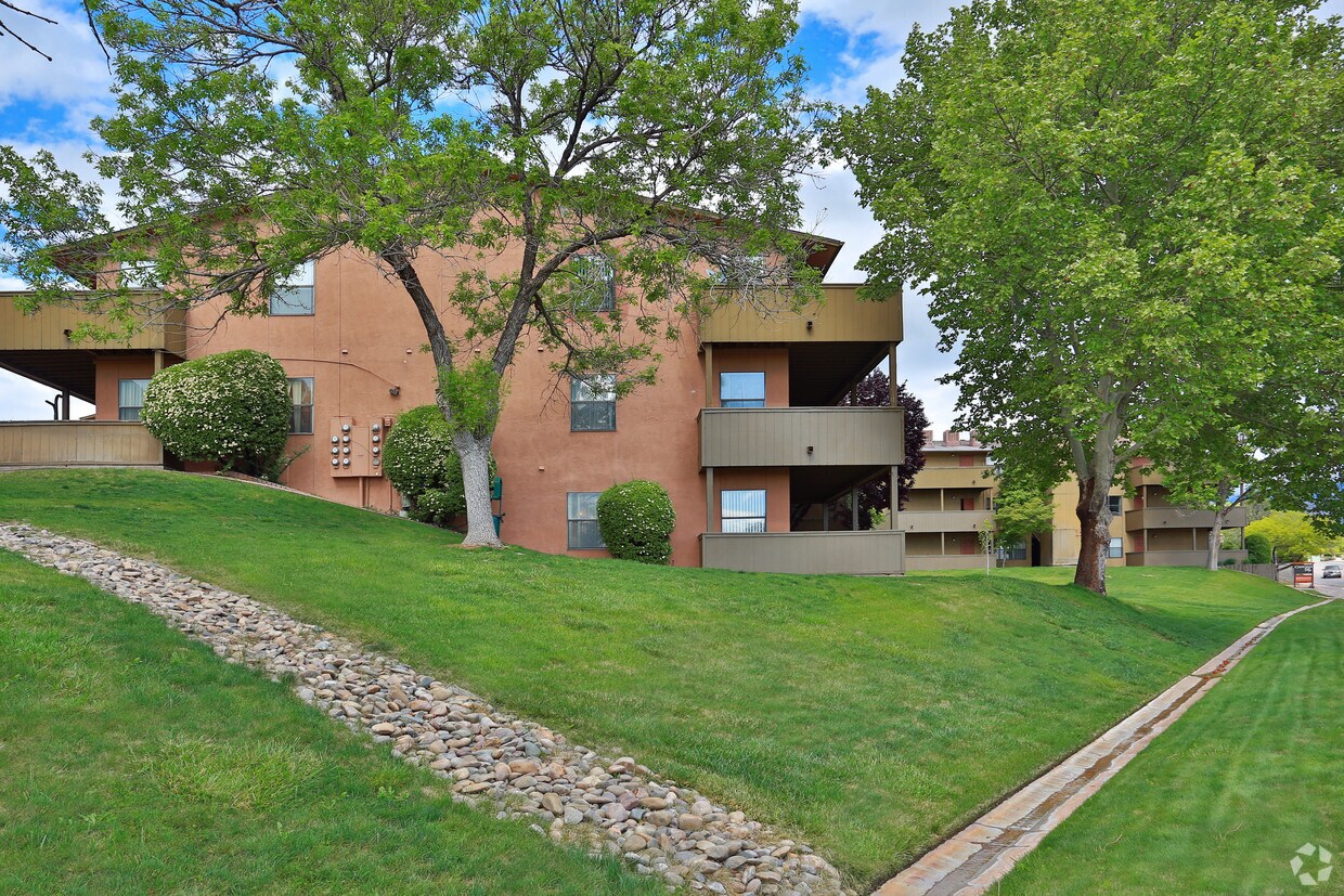 Canoan Village Apartments 5300 Eubank Blvd NE Albuquerque, NM