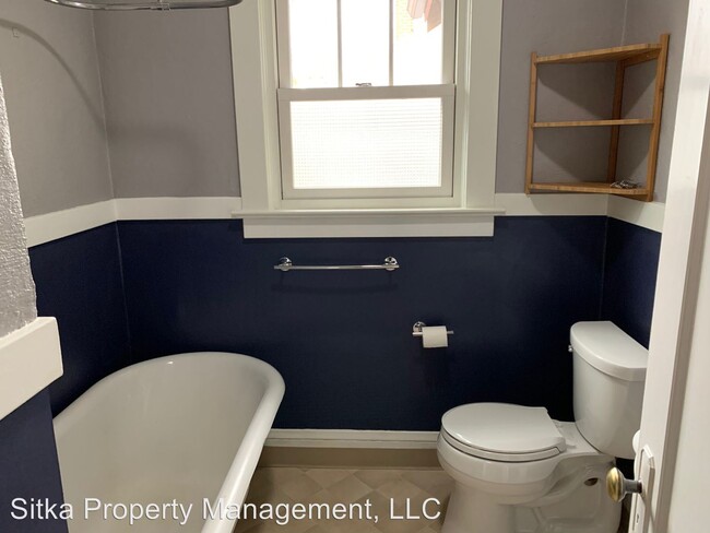 Foto del edificio - 2 br, 1 bath House - 4931 N Montana Ave