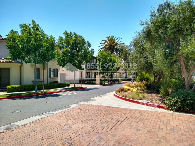 Building Photo - 492 Ironwood Terrace