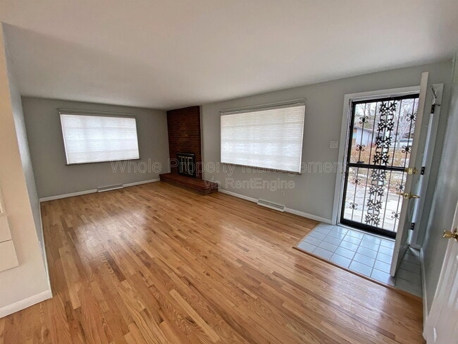 Foto del edificio - 10640 W 62nd Pl