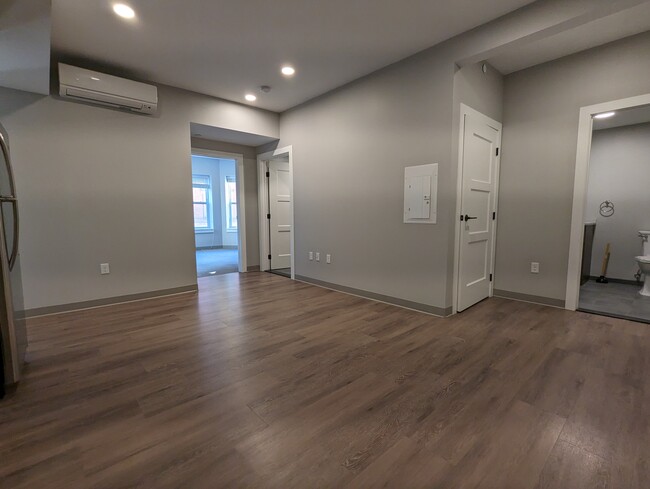 Foto del edificio - 128 Hemenway St