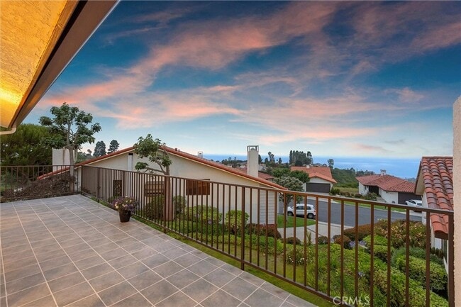 Building Photo - 25 Ocean Crest Ct