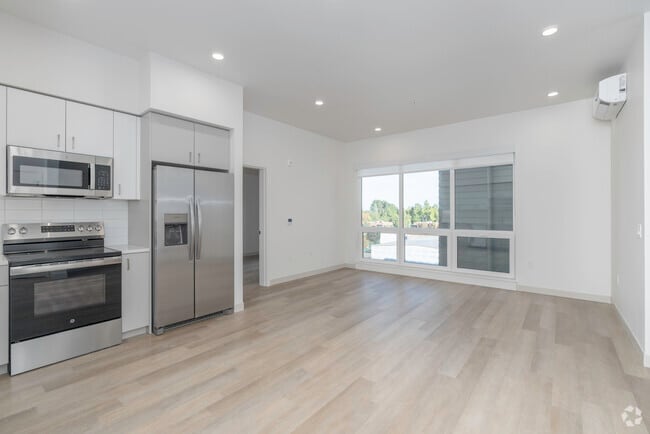 2BR, 2BA - 1,080SF Living Room - The Steward