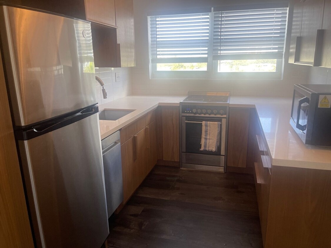 Large Updated 2BR/2BA Bath Condo - Steps from Fort Lauderdale Beach! - Large Updated 2BR/2BA Bath Condo - Steps from Fort Lauderdale Beach!