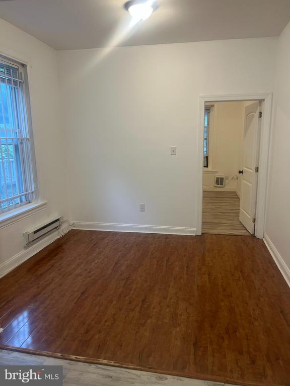 Foto principal - 2131 W Ontario St