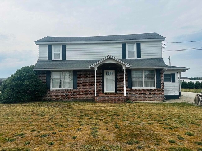 Building Photo - 3670 Oak Rd