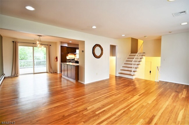 Building Photo - 9 Copperfield Rd