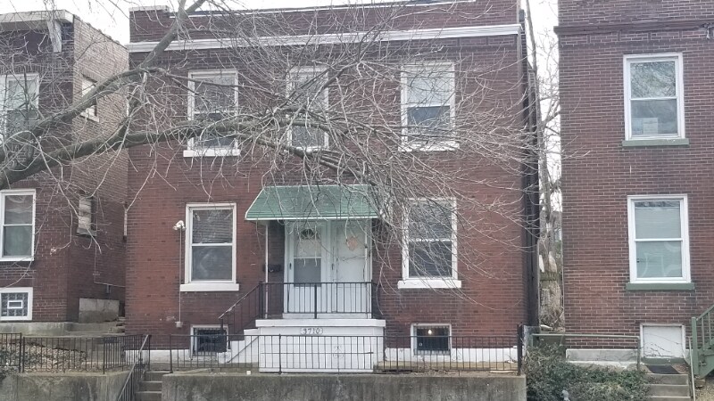 Primary Photo - 3710 S Broadway St