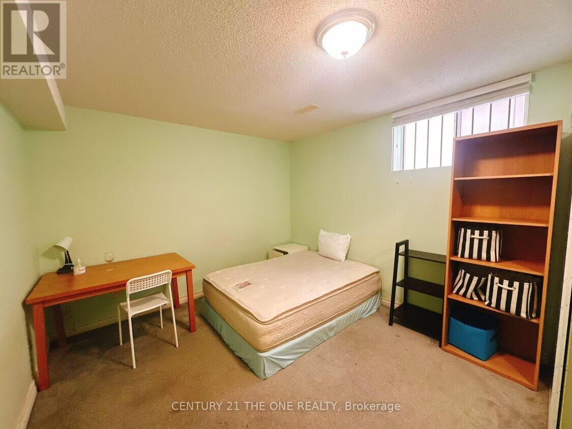 Photo du bâtiment - 123 Steeles Ave E