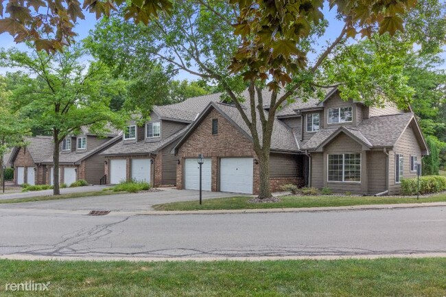 Building Photo - 18775 Brookfield Lake Dr