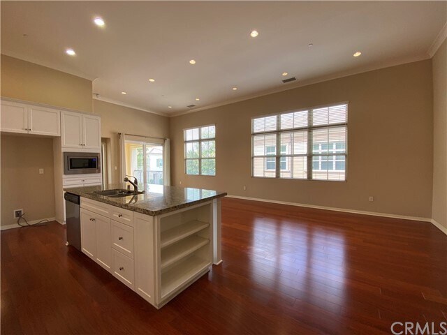 Building Photo - 37 Kempton