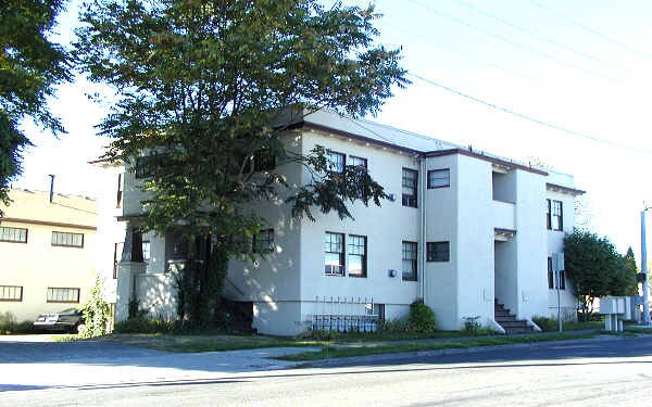 Foto del edificio - 301 W Mcloughlin Blvd