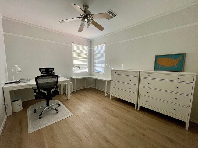 Foto del edificio - 7315 W Briles Rd
