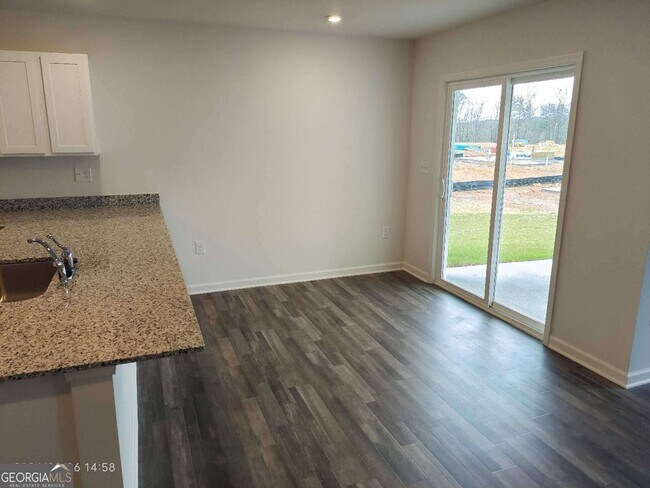 Building Photo - 122 Oxford Ln