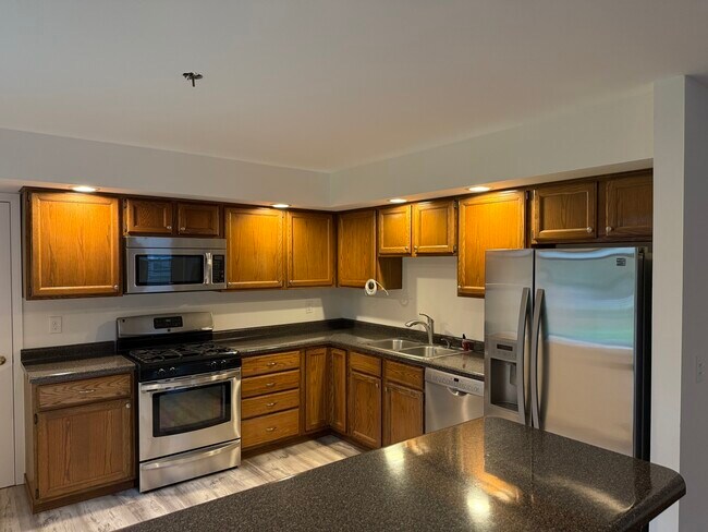 Foto del edificio - 504 Old Hunt Rd