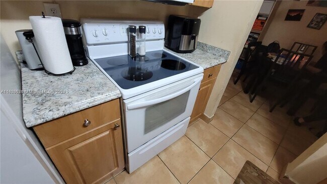 Building Photo - 11570 NW 42nd St