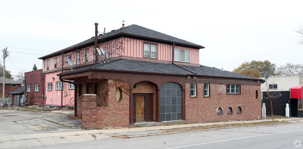 7924 W Appleton Ave, Milwaukee, WI 53218 Apartments in Milwaukee, WI