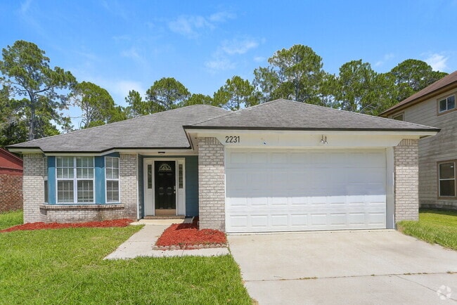 Building Photo - 2231 Luana Dr E
