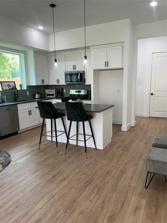 Foto del edificio - 7825 Colonial Ln