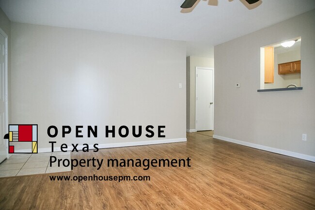 Foto del edificio - 5223 Windy Meadow Dr Arlington