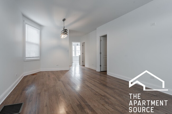 Foto del edificio - 2922 N Rockwell St