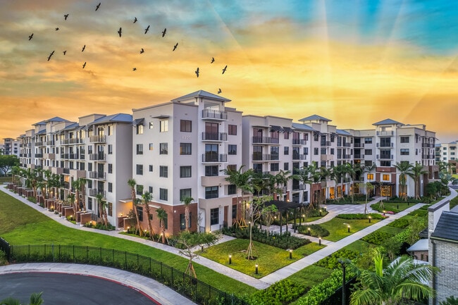 8300 Cleary Blvd. Plantation, FL 33324 - Shalimar Plantation East